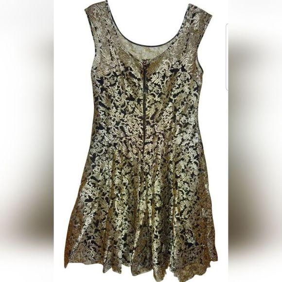 🔥Vera Wang Black & Gold Embroidered Cocktail Dress NWT Sz. 2 - Picture 7 of 9